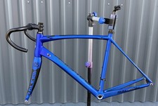 Raleigh Revenio 4 Carbon Size