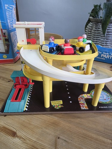 Vintage fisher price 930 - price,