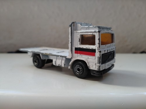 Matchbox volvo truck lorry - volvo,