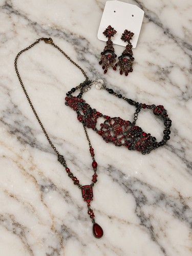 Victorian gothic red - victorian,