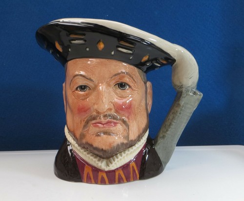 Large royal doulton character - royal,