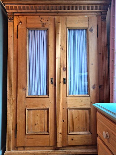 Antique pine wardrobe half - antique, pine.wardrobe.half