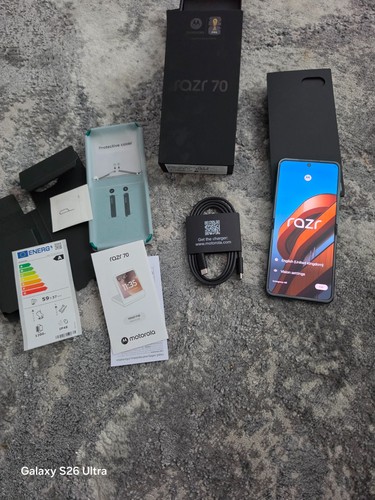 Motorola razr 256gb 8g - motorola,