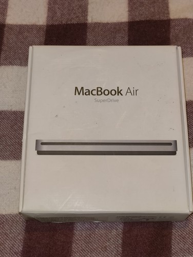 Boxed genuine apple usb - boxed,