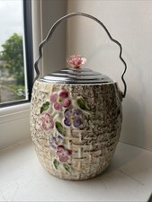 Wade 1930s floral biscuit