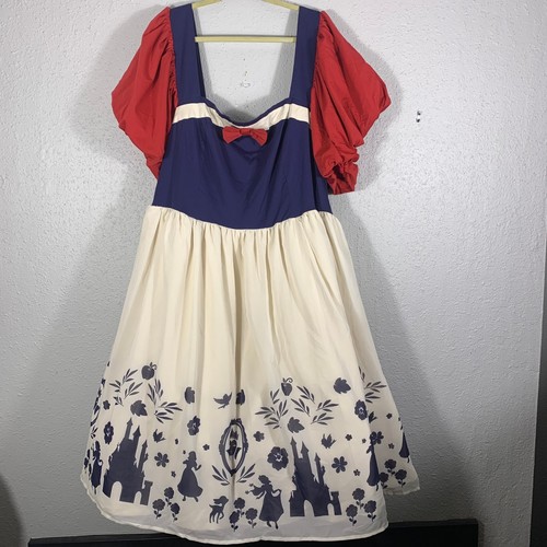 Disney her universe snow white - universe,