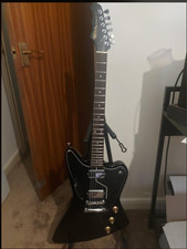 Fret King Fluence Esprit V Guitar - Gloss Black. Fluence Pickups & Bespoke Bag.