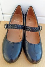 K SHOES SIZE 5E WIDE FIT BLACK