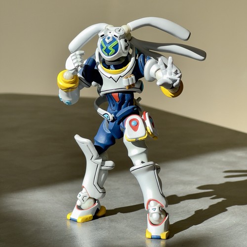 Revoltech 007 overman - revoltech,