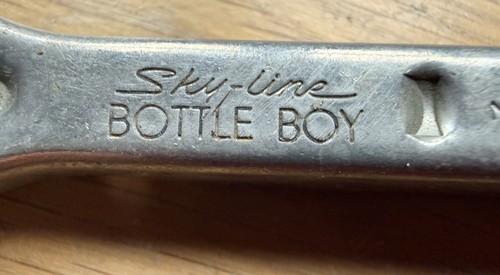 Skyline bottle boy - boy, opener