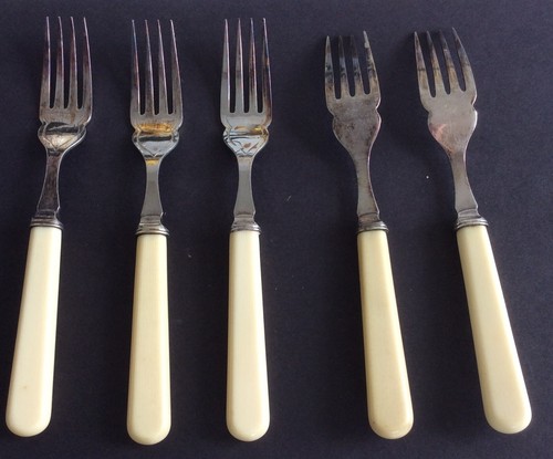 Fish knives forks of - knives,