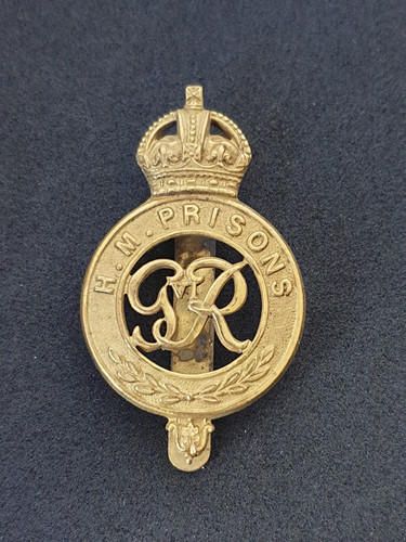 Prison officers brass cap - hm,