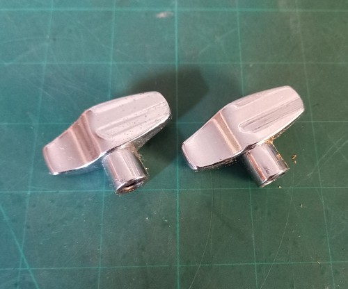 Pearl wing nuts - pearl, (x2)