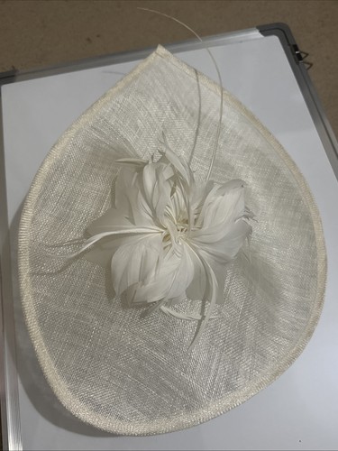 Karenmillenfeather quill - &,