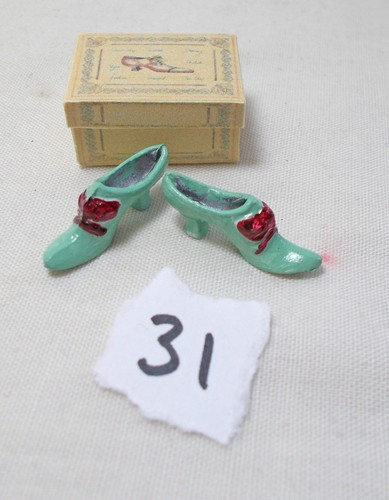 Dolls house miniature - dolls, painted