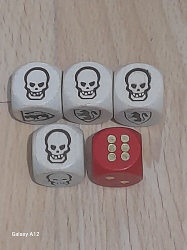 Vintage hero quest - hero, combat