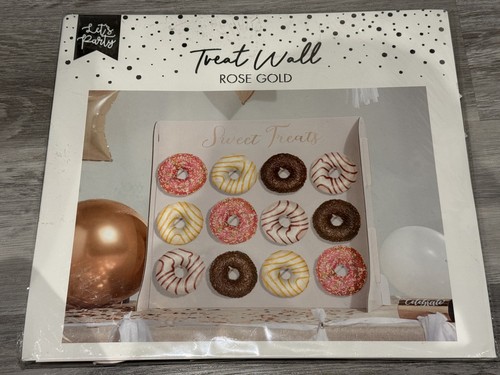 Let party treat wall - let's,