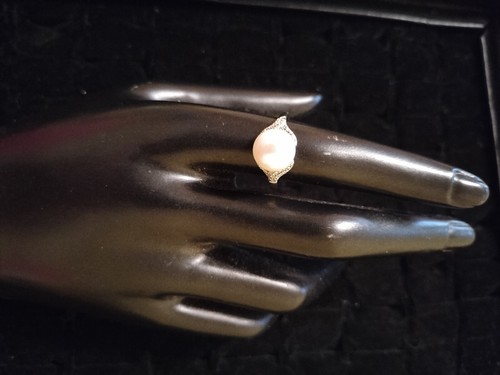 Vintage silver ring with faux - silver,