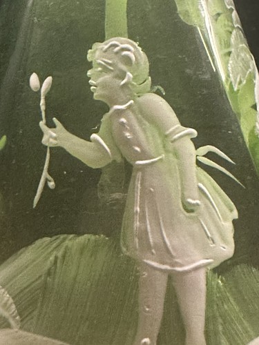 Mary gregory green glass - glass, small