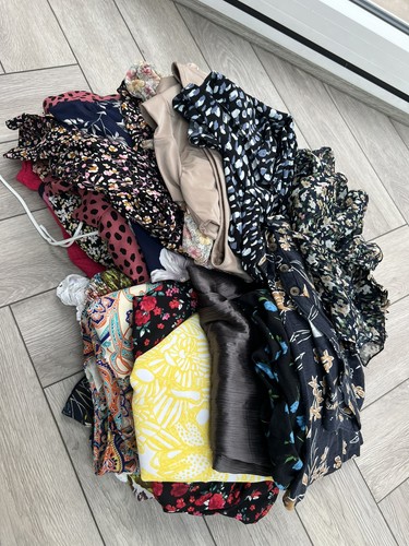 Bundle ladies clothing 25 - clothing,