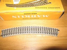 13 x Märklin 5200 Curves for HO Model Railway Train Sets