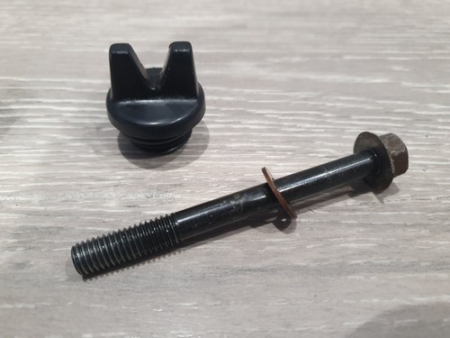 Yamaha dt125r oil filler - oil,