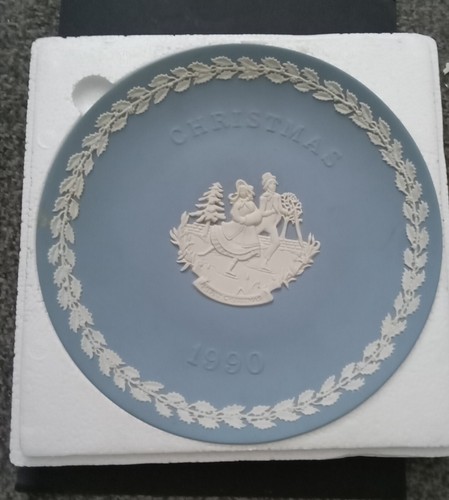Wedgwood jasper skaters - wedgwood, jasper,