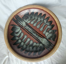 Stunning Winchcombe stoneware very large dish by Ray Finch, circa 1960’s