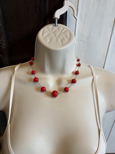 Art deco red swirly glass - red, bead
