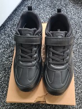 Deakin Boys Black School