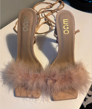EGO Fluffy heelss Size 7