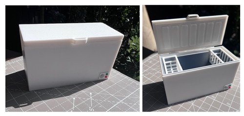 Scale dolls house chest - 1:12,