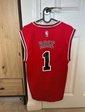 Adidas Swingman Chicago Bulls Men’s Small Basketball Jersey Derrick Rose