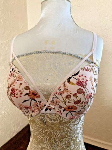 Secret possessions floral - secret,