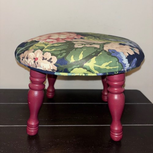 Vintage upholstered floral - vintage, |