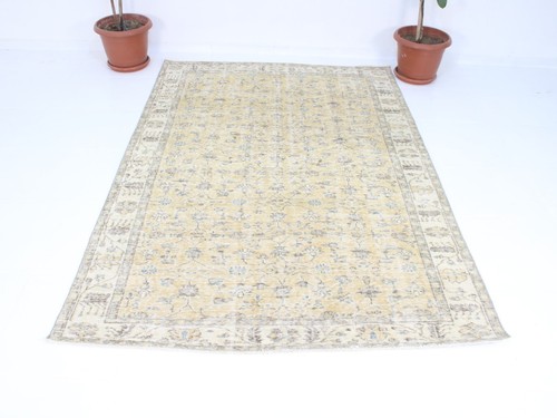Vintage hand knotted - hand,