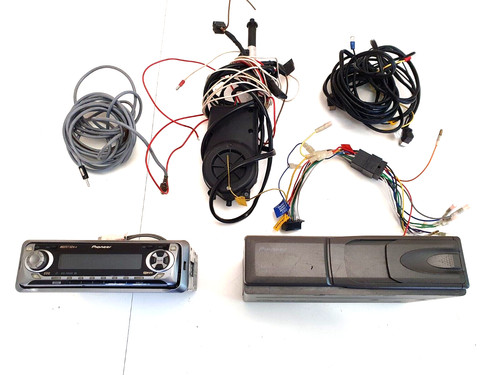 Mercedes w124 pioneer audio - w124,