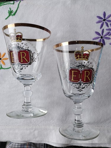 1977 silver jubilee ravenhead - silver,