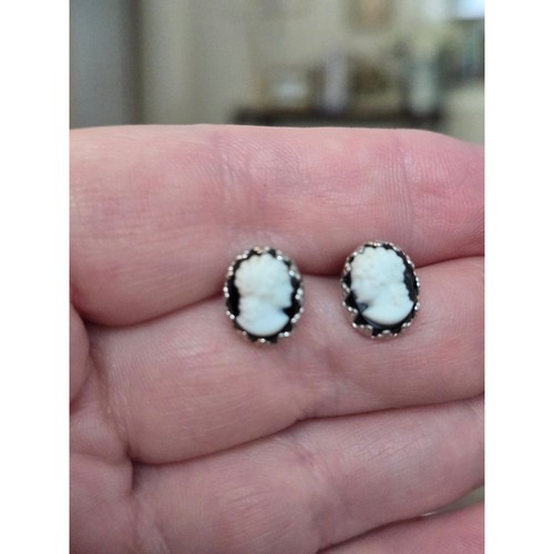Victorian inspired black white - inspired,