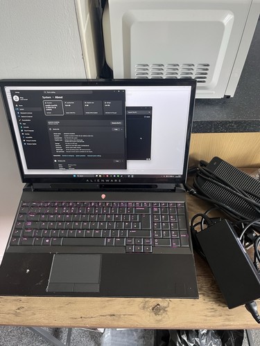 Alienware area 51m - area-51m, 17”