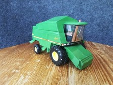 1:32 John Deere 2266 combine