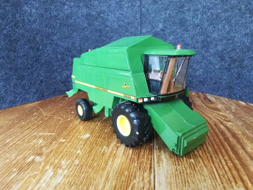 John deere 2266 - 1:32,