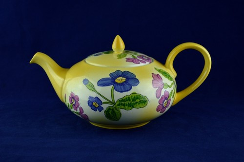 Poole pottery primula - pottery,