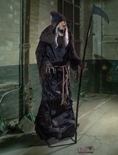Animated Lunging Grim Reaper