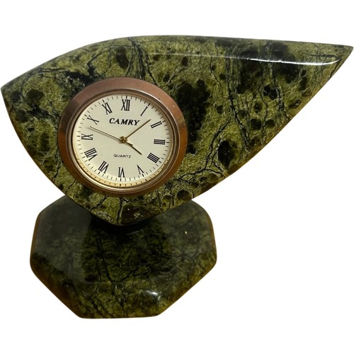 Camry quartz desk clock - quartz, green