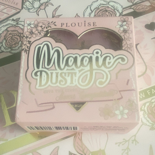 Louise magic dust loose - magic,