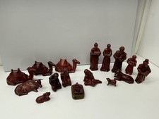 17 PIECE CHRISTMAS NATIVITY SET WITH BABY AND MANGER