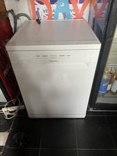 Hotpoint H7FHP33UK White Full-Size Dishwasher