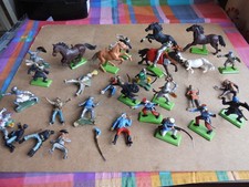 vintage 1/32 54mm Britains plastic soldiers & spares Medieval & Foreign legion
