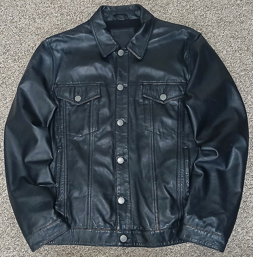 Classic type iii - black, leather